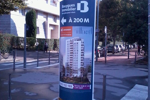 Mini totem Villenciel Bouygues Immobilier